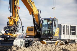 Excavatoare-pe-pneuri_3