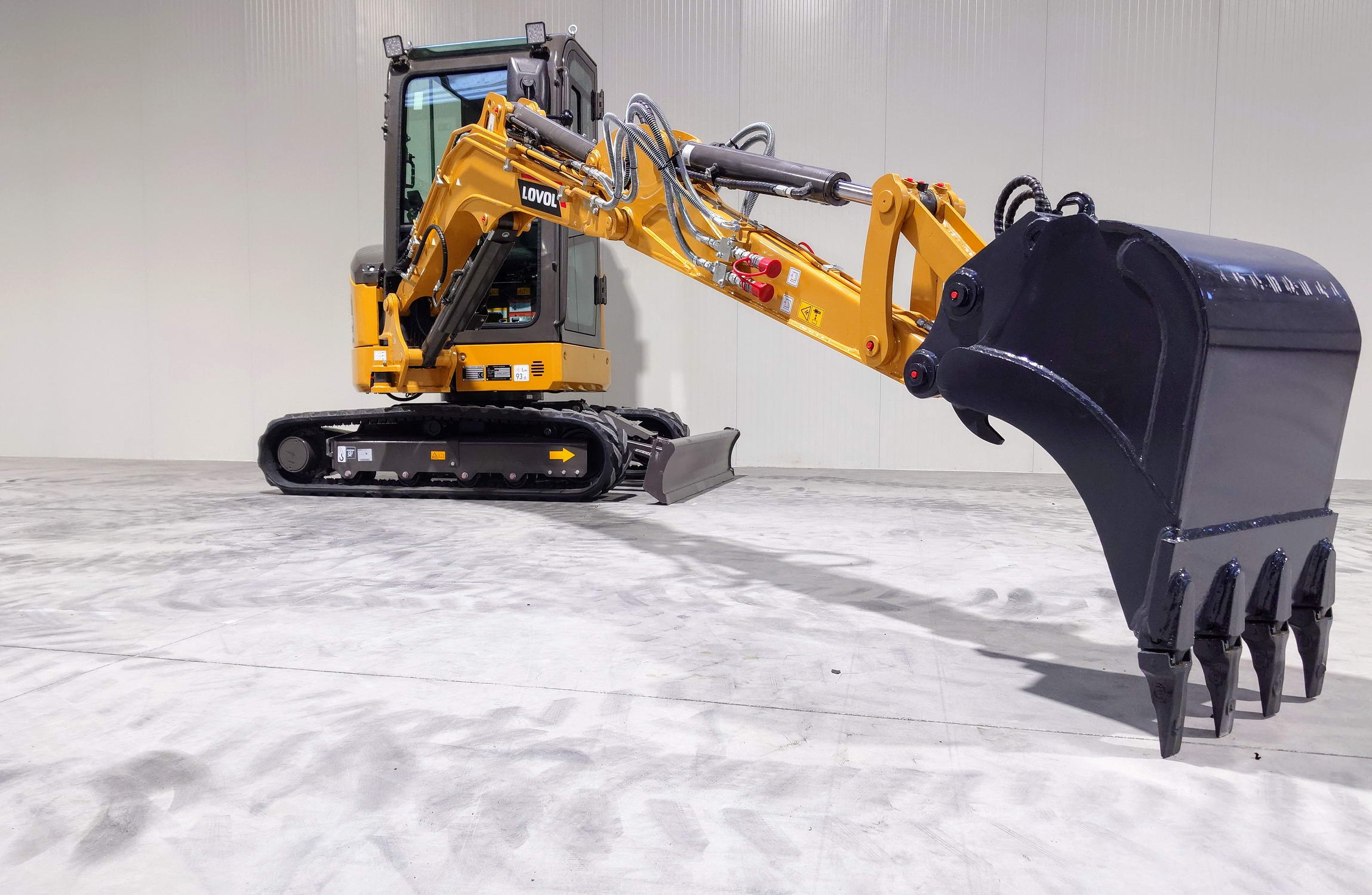 miniexcavatoare lovol FR26F-U_3